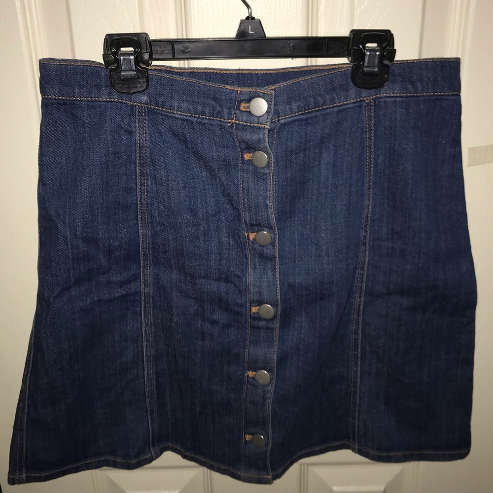 H&M BUTTON UP JEAN SKIRT
